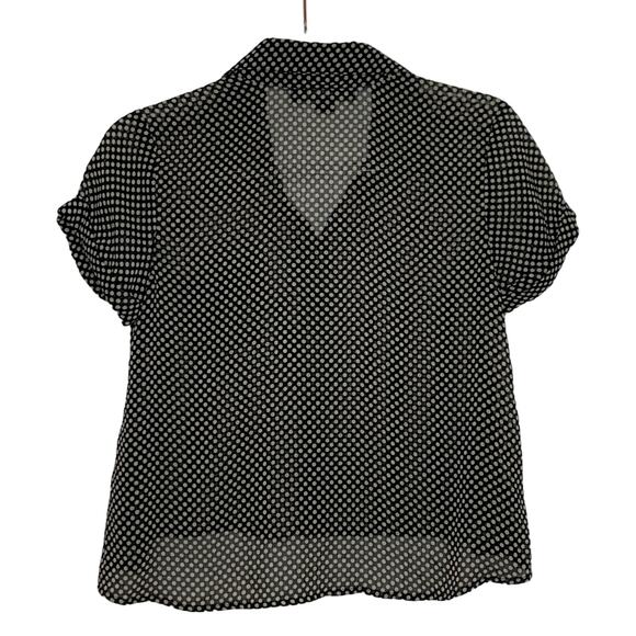XXI Polka Dot Cropped Sheer Button Down Blouse Cap Sleeve Black White Size Small - Picture 5 of 7